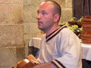 músico en cena medieval de ribadavia