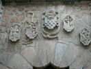 escudos casa de la inquisición de ribadavia