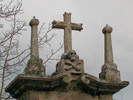 Frontal sobre puerta de entrada a Iglesia Oliveira de Ribadavia